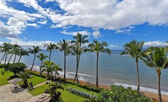 Lahaina Shores #425 - Studio Condo by RedAwning