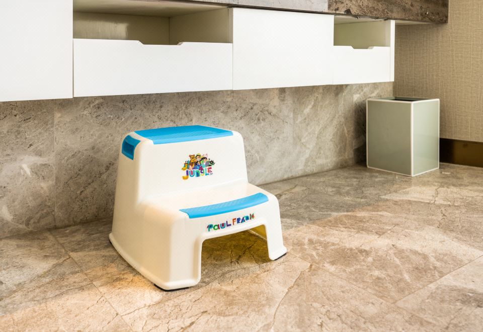 大嘴猴親子主題豪華雙床房