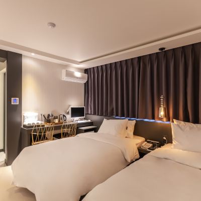 Twin Room with Twin Bed and Bathtub YAJA Jaesong 쿠폰