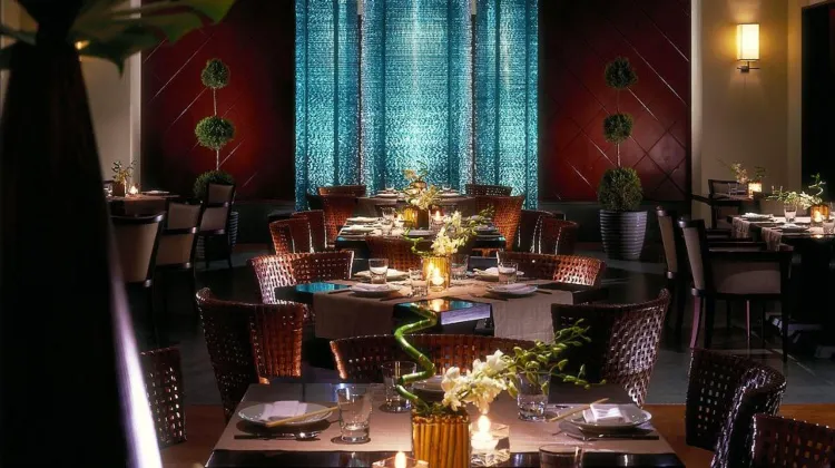 Four Seasons Hotel Amman Dining/Restaurant