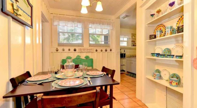 The Seashell Cottage Two-Bedroom Holiday Home