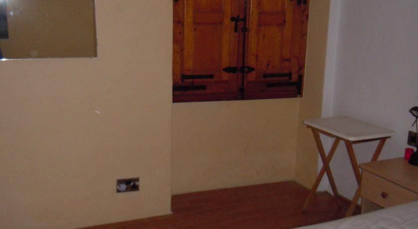 两卧室联排别墅