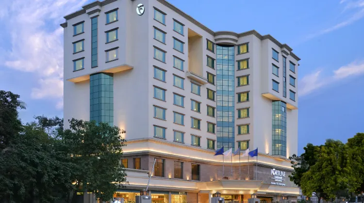 Fortune Landmark, Ahmedabad - Member ITC's Hotel Group Exterior