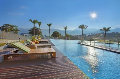 Pesona Alam Resort & Spa Hôtels à : 