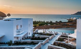 Milos Breeze Boutique Hotel