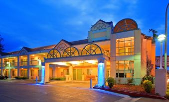 Atherton Park Inn and Suites