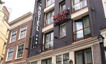 Avenue Hotel