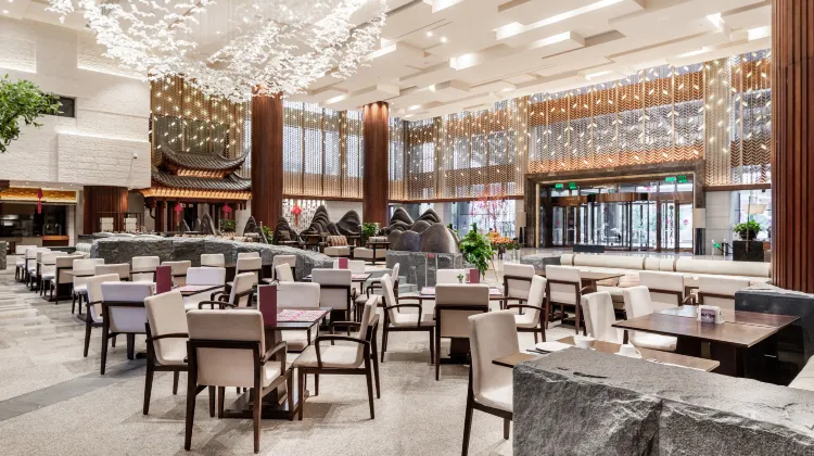 クラウン プラザ 張家界 武陵源 食事・レストラン