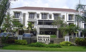 Bintang Mulia Hotel & Resto - Housity