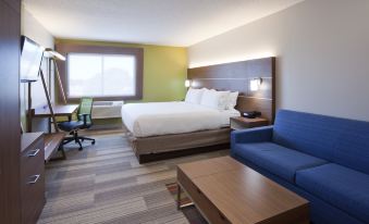 Holiday Inn Express & Suites Minneapolis (Golden Valley)