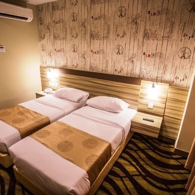 Deluxe Twin Room Kupon Hotel Zamburger Victory City