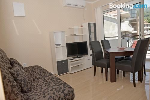 一卧室公寓（带阳台）