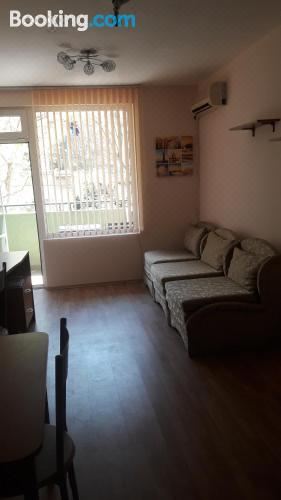 一卧室公寓（带阳台）