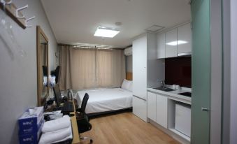 Suwon Easy Residence Hotel