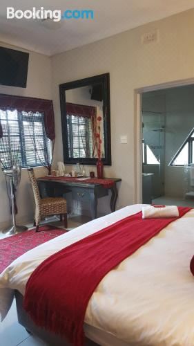 双人或双床房享有园景