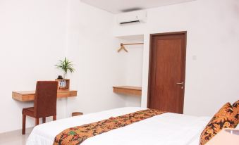 Santi HomeStay