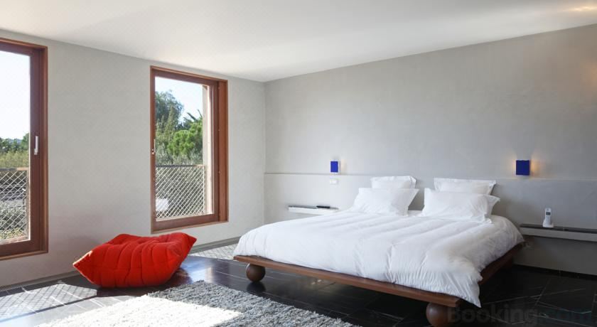 带私人泳池的五卧室别墅