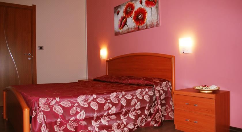 双人房（带独立浴室）