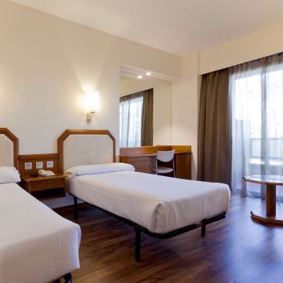 Twin Room Non smoking 巴拉哈斯參議員酒店優惠