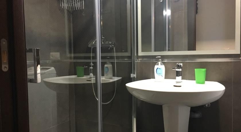 Villa Chabola Two-Bedroom House