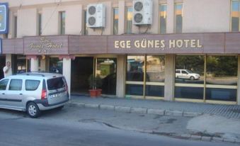 Ege Gunes Hotel - Housity