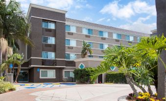 Best Western Inn & Suites San Diego Zoo -SeaWorld Area