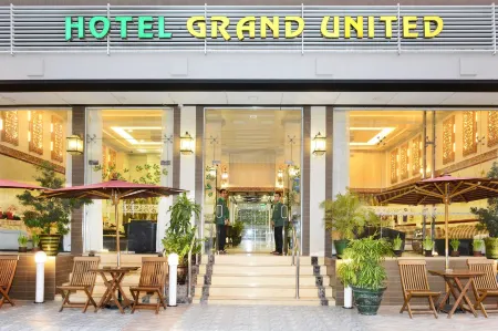 Hotel Grand United - Ahlone Branch