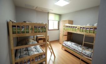 Miso Guesthouse - Hostel