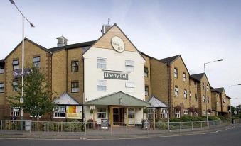 Premier Inn London Romford (Mercury Gardens)