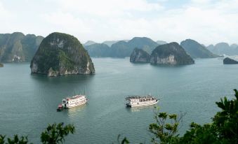 Halong Majestic Legend Cruise