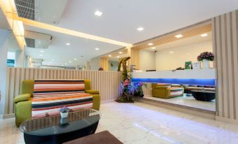 Nantra Ploenchit Hotel