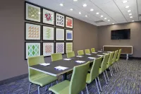 Holiday Inn Express & Suites COLUMBUS NORTH by IHG