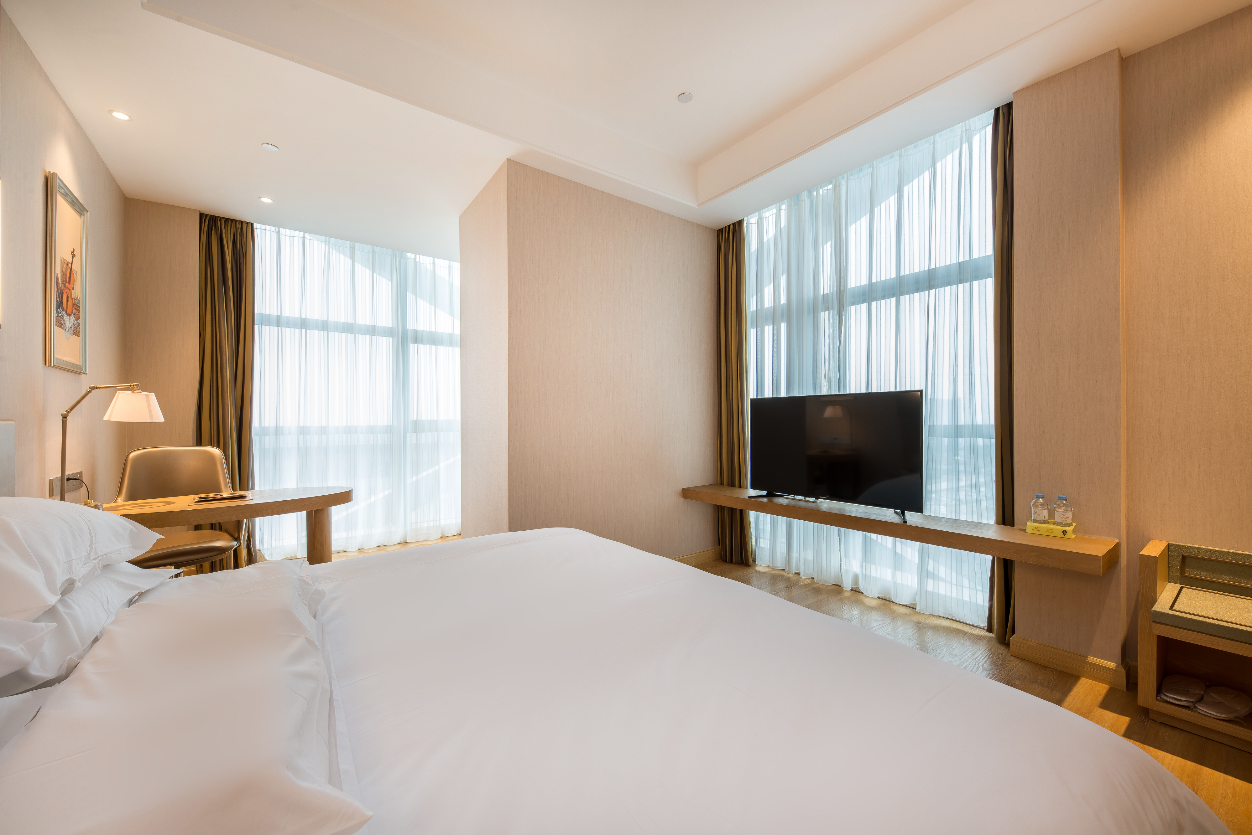 豪華大床房[一線城市景觀+采光通透]