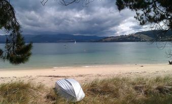 Bruny Island Beachside Accommodation