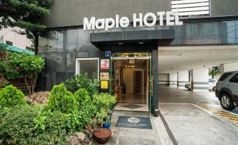 Hotel Maple