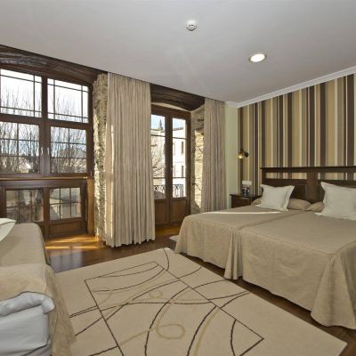 Triple Room La Casona de Lazúrtegui Promo Code