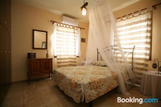 四卧室别墅带私人泳池