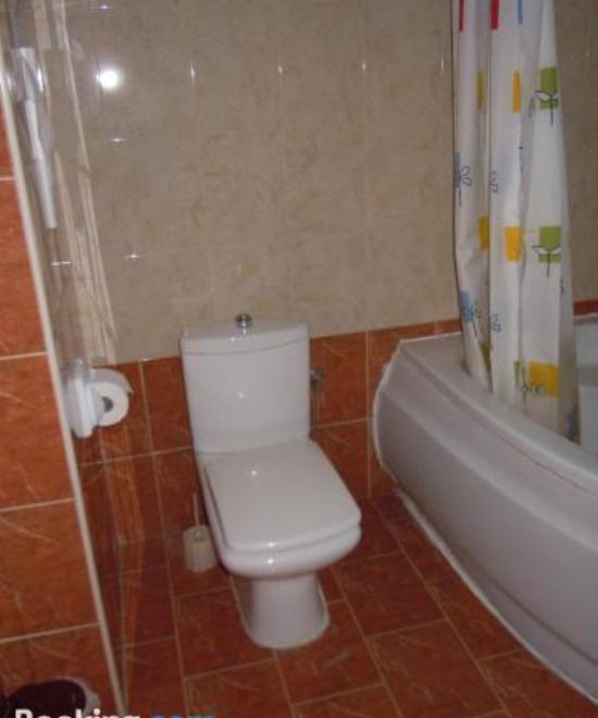 两卧室联排别墅