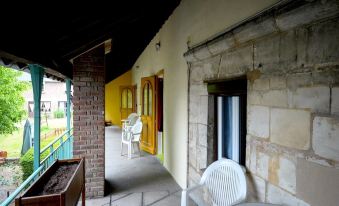 Hostellerie du Lion d'Or - Housity