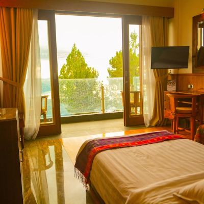 Tongging Point Hotel Deluxe Double/Twin, Lake Toba View