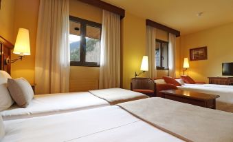 Rvhotels Tuca - Housity