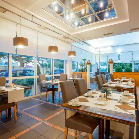 QU Hotel, Trademark Collection by Wyndham