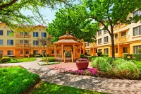 La Quinta Inn & Suites by Wyndham Dallas DFW Airport North Отели в г. 