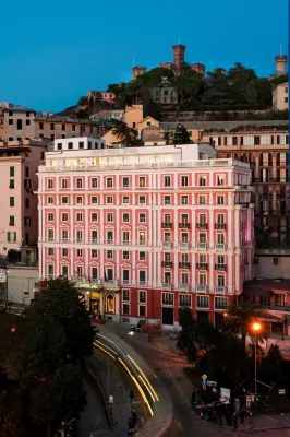 Grand Hotel Savoia Genova, Curio Collection by Hilton  호텔