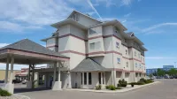 SureStay Plus Hotel by Best Western Lethbridge のホテル