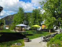 Holland America Dawson City Inn Отели в г. 