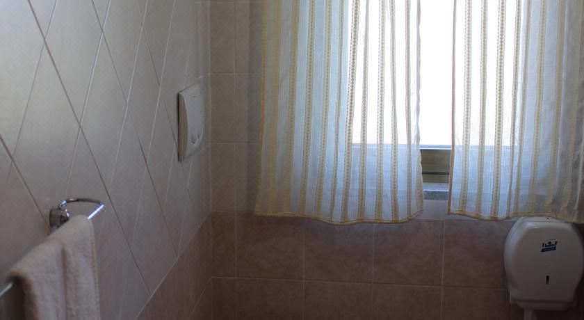 双床房（带独立浴室）