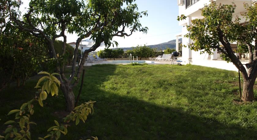 四卧室别墅带私人泳池