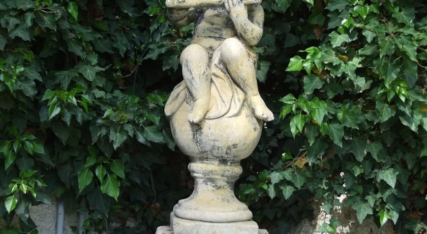 一卧室山景公寓