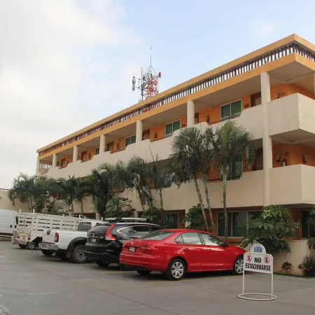 Hotel Palapa Palace Inn